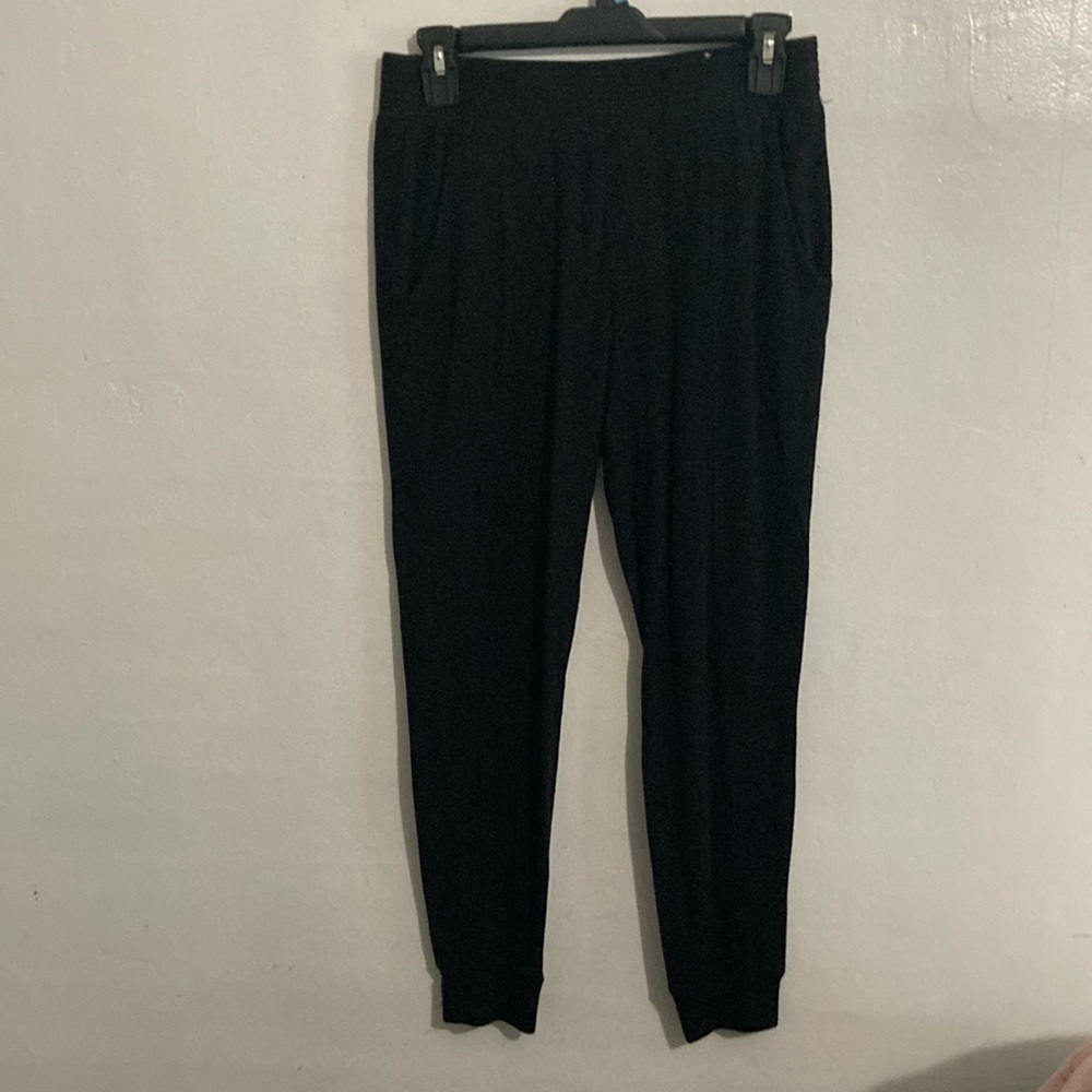 So black joggers pants size medium EUC